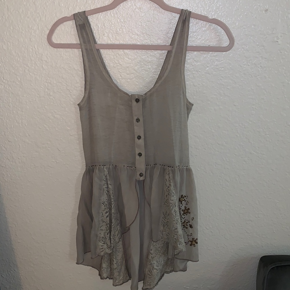 Very cute tan colored button up tank top/vest from buckle